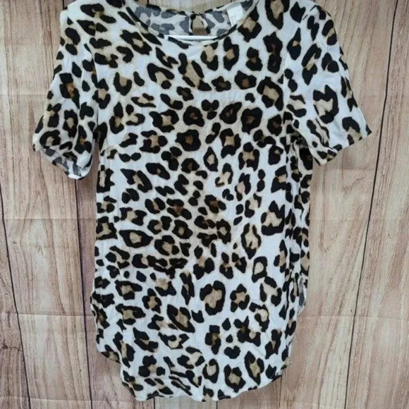 H&M Short-Sleeved Leopard Print Blouse Top size 2 NWOT - Picture 5 of 5